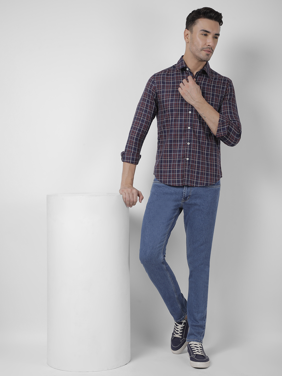 Numero Uno Men Solid Blue Jeans